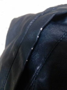 科學(xué)保存皮U面料服裝的方法與常見問(wèn)題解決