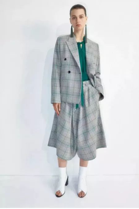 2020女裝流行趨勢(shì) 面料與單品連衣裙深度解析